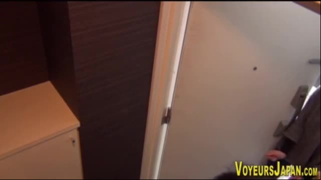 Asian ho toying herself