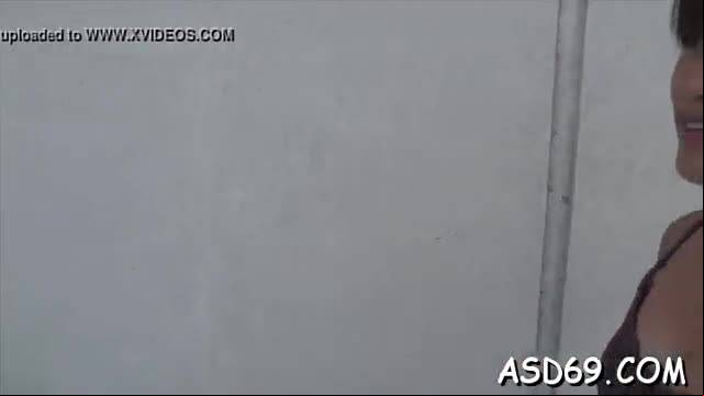 Thai floozy enjoys a coarse anal fuck and gets it in pussy