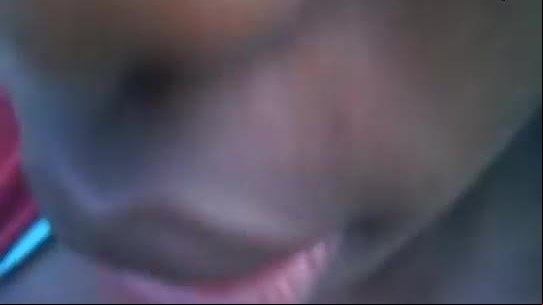 Angolana chamada fofa na ilha